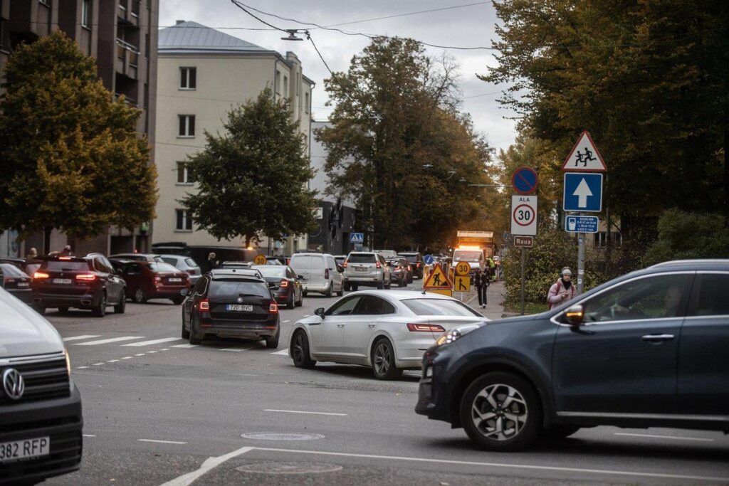 TartuとTallinn vsの公式ノイズカードの実際の騒音