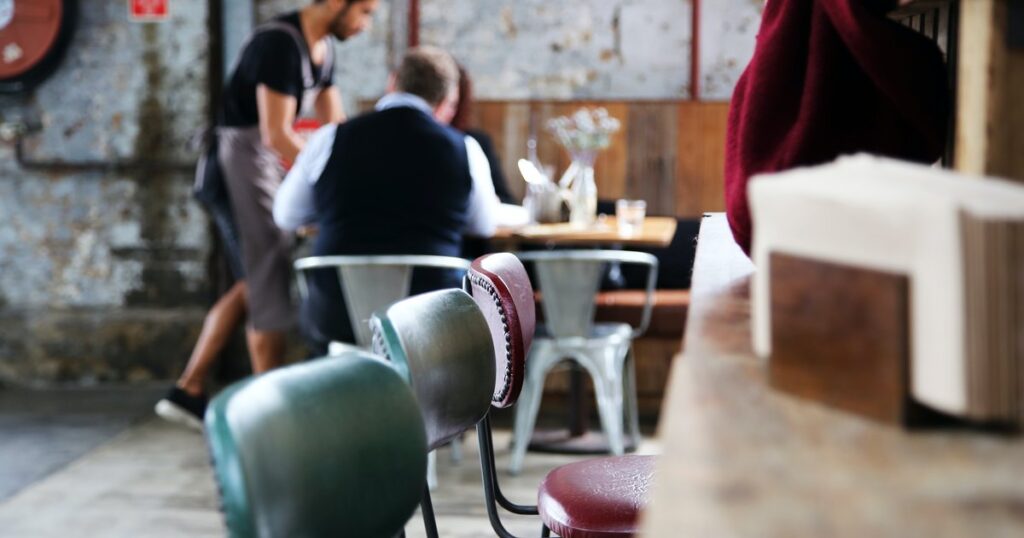 Australia: Operators of multiple noodle restaurants in Victoria face legal action after wage theft of workers, incl. from migrants employees China & Vietnam
