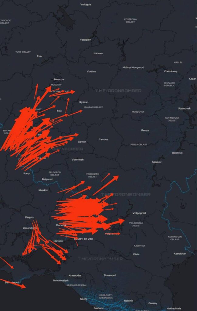 ウクライナの長距離ドローンは、ロシアの軍事施設を攻撃しています。情報は23:35の時点で最新です。