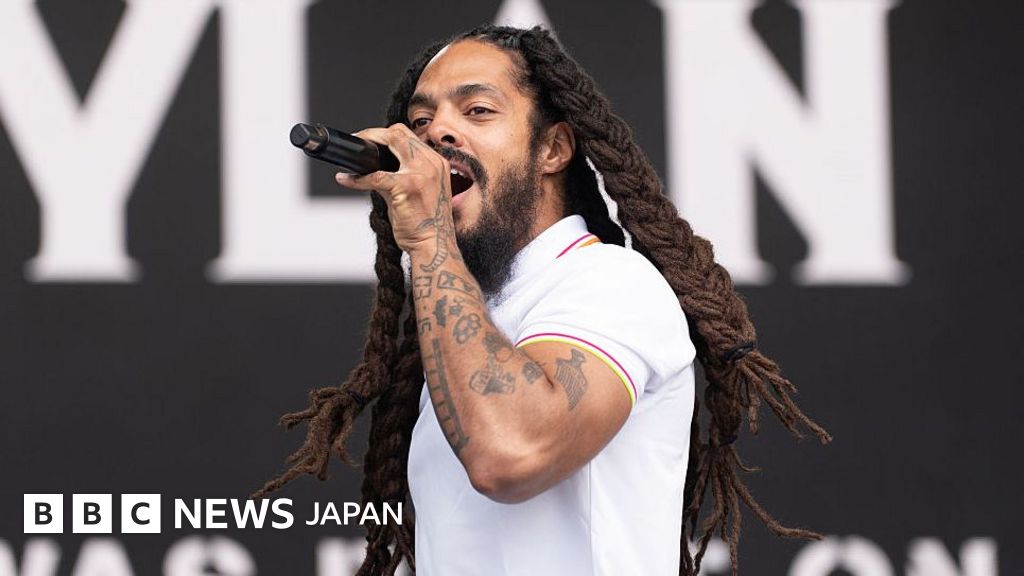 英音楽フェスでの「ヘイトスピーチ」を首相らが非難　生中継したBBCにも批判 - BBCニュース