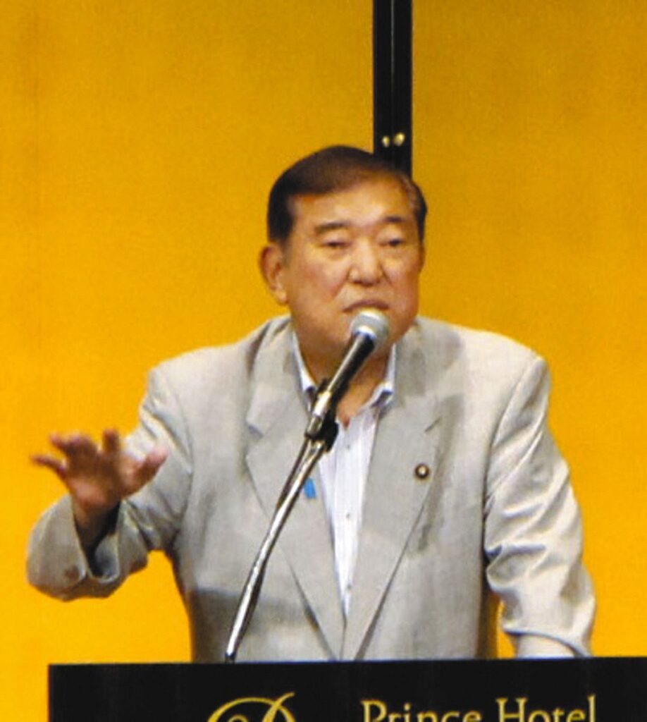 さらなる支援を訴える石破首相＝大津市で