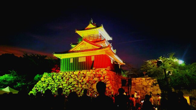 ペルー共和国独立204周年記念日 浜松城ライトアップイベント｜静岡新聞アットエス