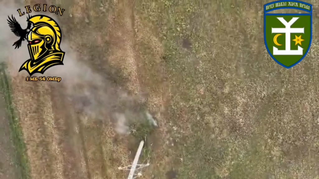 グラフィック、NSFL：ウクライナのマビックドローンからのドロップは、ロシアの兵士に致命傷を負っています