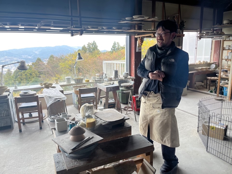 『文祥窯』3代目の馬場光二郎さん。