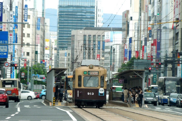 一人暮らしに適した広島市中区の街並み