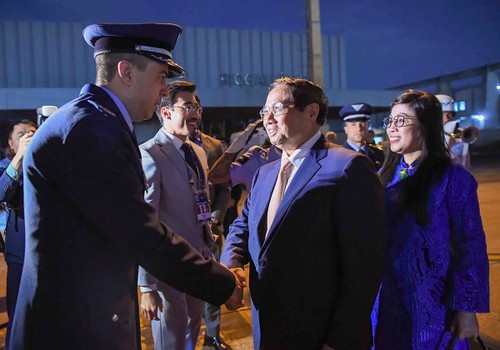 チン首相 BRICS拡大首脳会議出席のためブラジルに到着 チン首相 BRICS拡大首脳会議出席のためブラジルに到着