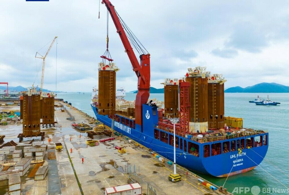 中国製2000メートル級大水深サクションアンカー ブラジルに出荷　写真1枚　国際ニュース：AFPBB News
