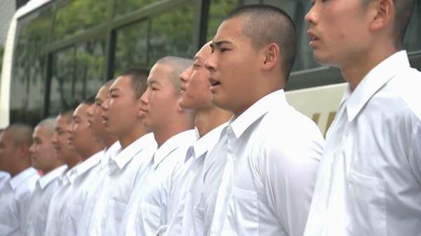 「肩の調子は絶好調」全校生徒24人中23人が野球部員の未来富山、地元住民の熱い応援を受け甲子園へ出発｜FNNプライムオンライン - FNNプライムオンライン