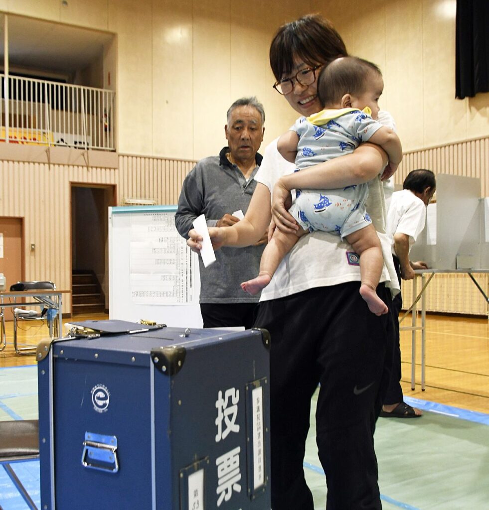 参院選一夜明け青森県民「苦しい生活変えて」｜行政・政治,青森県｜青森ニュース｜Web東奥 - 東奥日報社