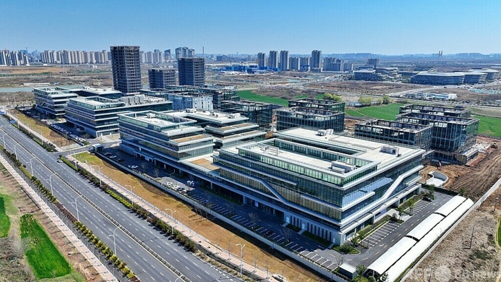 中国企業がスペインでバッテリー貯蔵パークを建設 今夏稼働予定　写真1枚　国際ニュース：AFPBB News