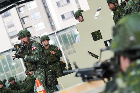 台湾、中国攻撃に備え演習 軍民一体で防衛決意強調 | | 全国のニュース