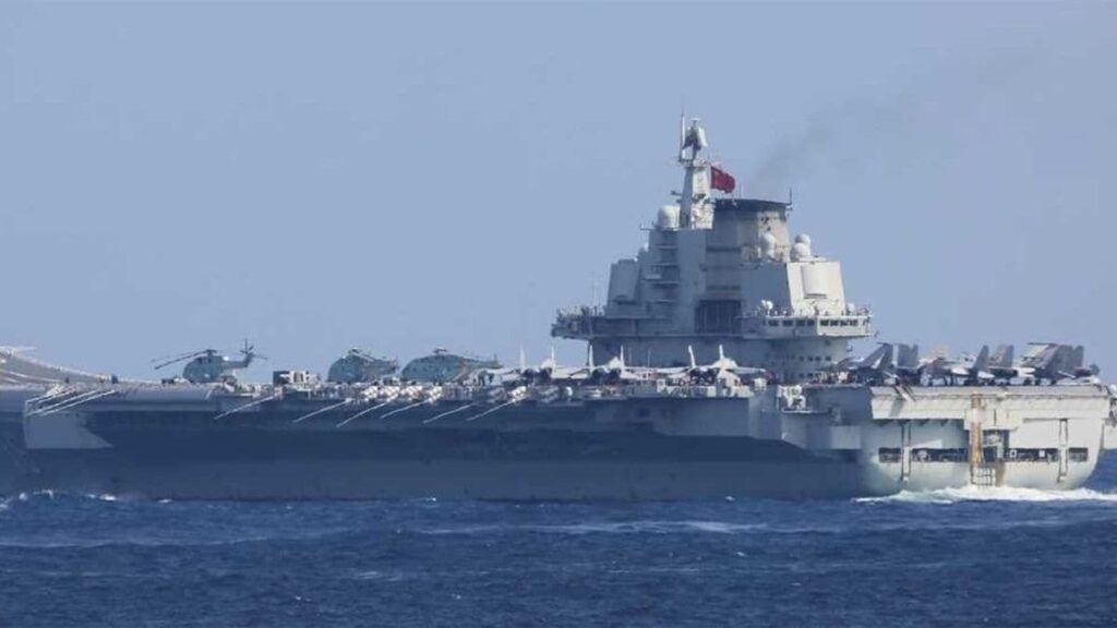 尖閣諸島には手を出さず､沖ノ鳥島の近海へ…中国海軍の空母が｢日本のEEZ｣で存在感を誇示する本当の理由 既成事実化を進める｢サラミ戦術｣とは何か | PRESIDENT Online（プレジデントオンライン）