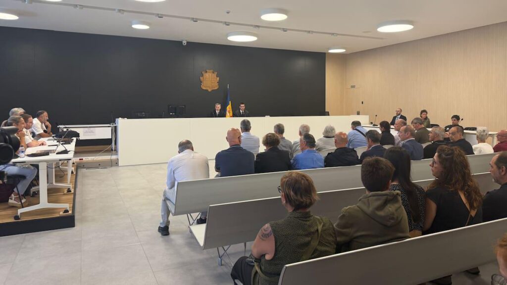 7年の刑務所で、Joan Pau Miquelの罰金は3,000万人