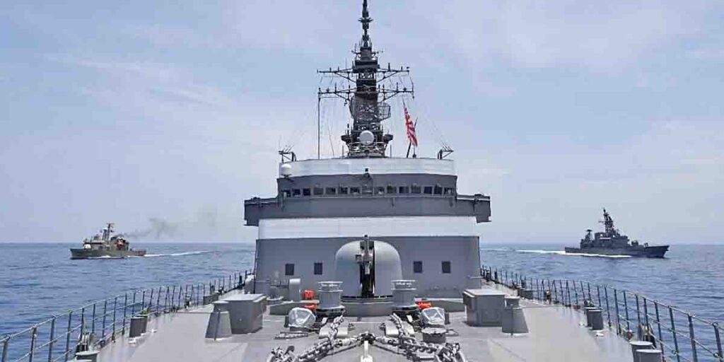 練習艦かしま・しまかぜ、メキシコ海軍哨戒艦「イダルゴ」と親善訓練を実施　アカプルコ港に寄港 | フネコ - Funeco