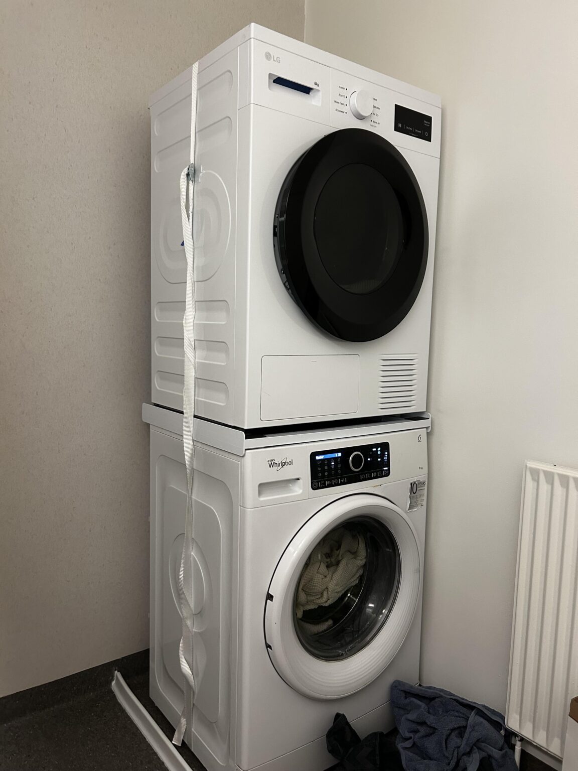 乾燥機を洗濯機の上に置いたすべての人に電話する