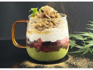 【京都府京都市】ホテル トウ 西洞院 京都のcafe ＆ bar okuに夏限定「フローズンほうじ茶パフェ」登場