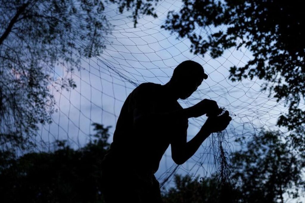 ドローン対策は漁網、ロシアの夏季攻勢迫る最前線の様子は　ウクライナ東部 - CNN.co.jp