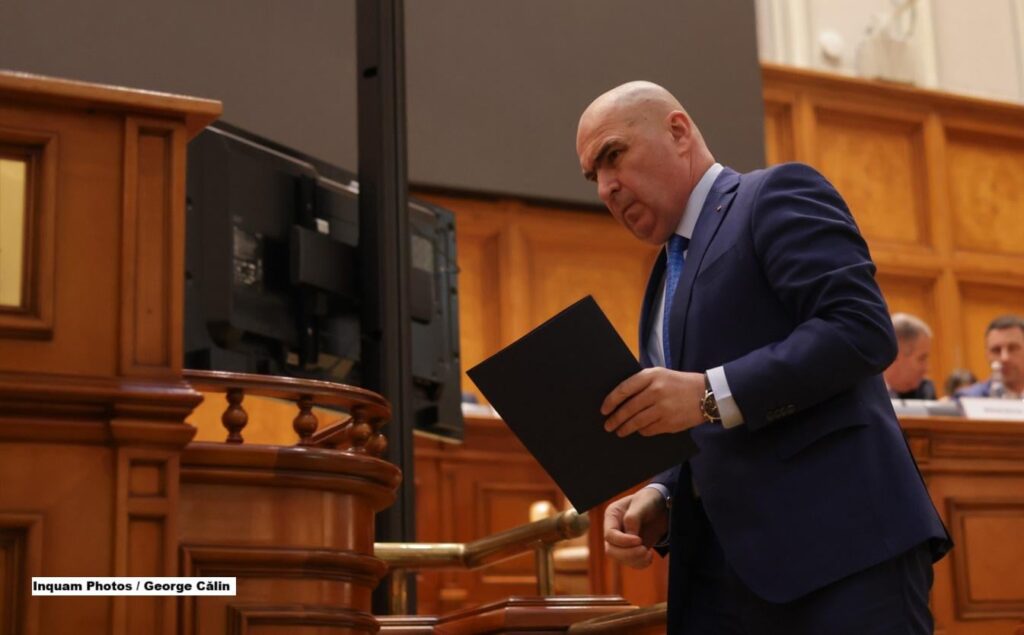 ボロジャンは、首相の首相から従業員（高官を含む）の40％を投げます。プロトコルマシンの数は半分に減少し、毎月の人件費は850,000 LEI減少します。 - ビジデー