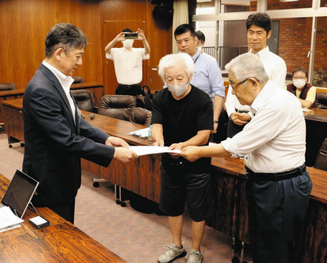 生活保護 差額支給を　全受給者へ 金沢原告団、市に要請