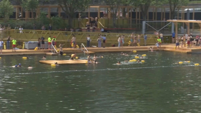 フランス・セーヌ川で100年ぶりに一般遊泳解禁　“五輪のレガシー”で水質改善