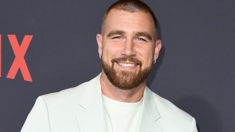 Travis Kelceは、「SNL」をホストする「最も難しい」部分は、「それを本当によく読むことができない」ために読まれたテーブルだったと言います：「F edの状況のようなもの」