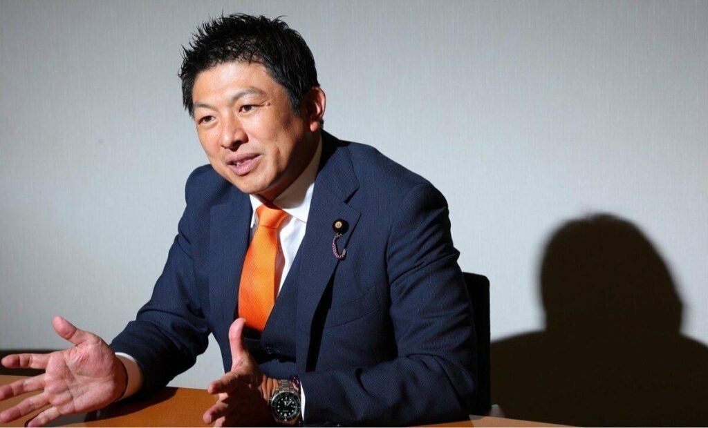 記者「(参政党議員が)外国人の生活保護不正受給と外国人犯罪が増加しているとデマを発信している」神谷「それはダメですね。外国人の生活保護受給率が高いわけではないし、外国人犯罪も比率で言えば日本人と変わらない。」