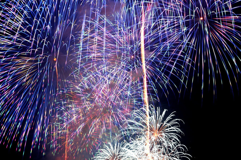 【2025】甲賀流にんにん大花火が本日開催！三千発の花火打ち上げ | 夜景FANマガジン