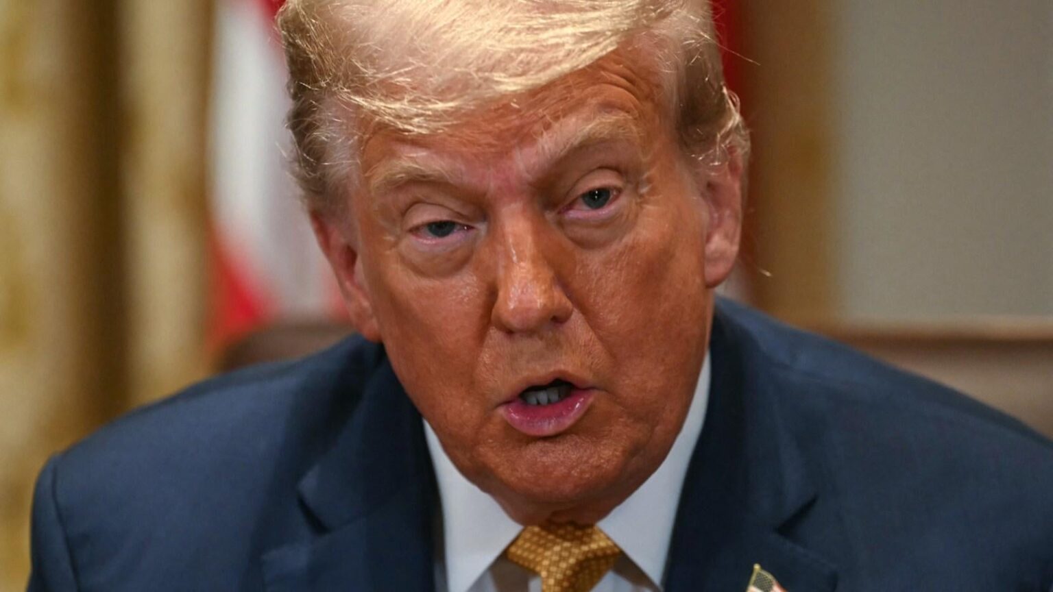 トランプは多分、プーチンが彼を演じていることにようやく気づいた
