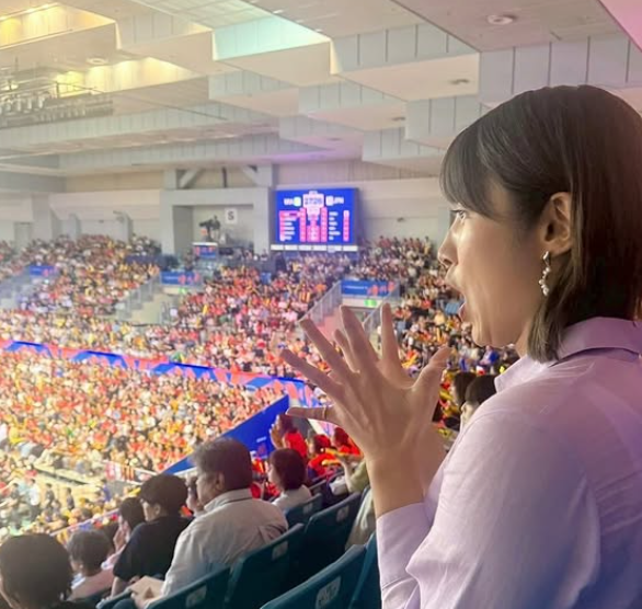 「あと一歩が届かず」狩野舞子、ネーションズリーグ日本vsブラジル戦を現地で観戦レポート | 話題の投稿 | スポーツブル (スポブル)