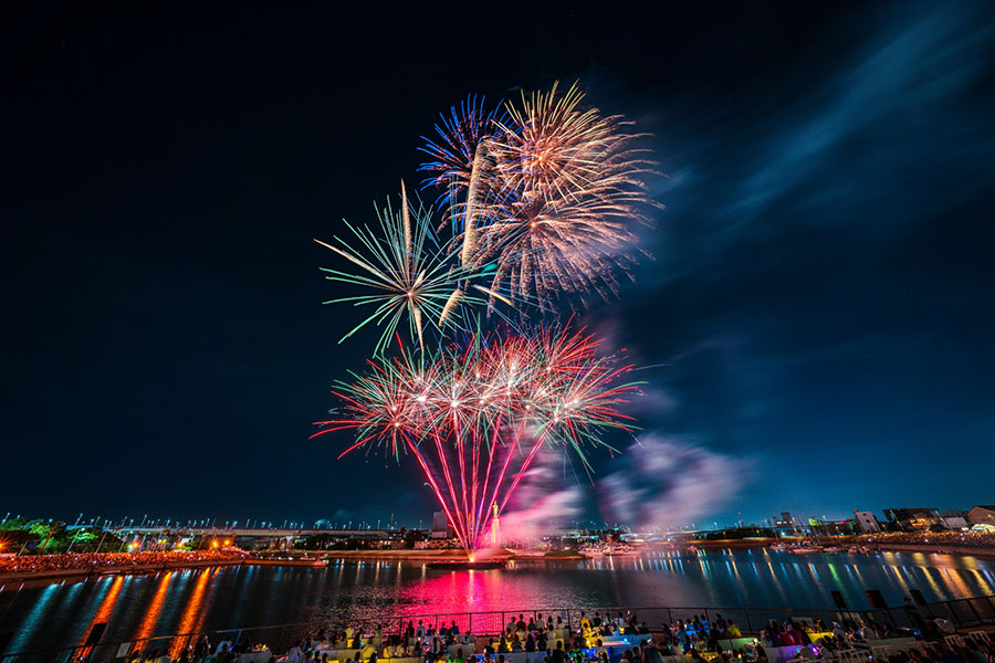 7月26日に「堺旧港」でおこなわれる「泉州夢花火 in 堺大魚夜市」イメージ