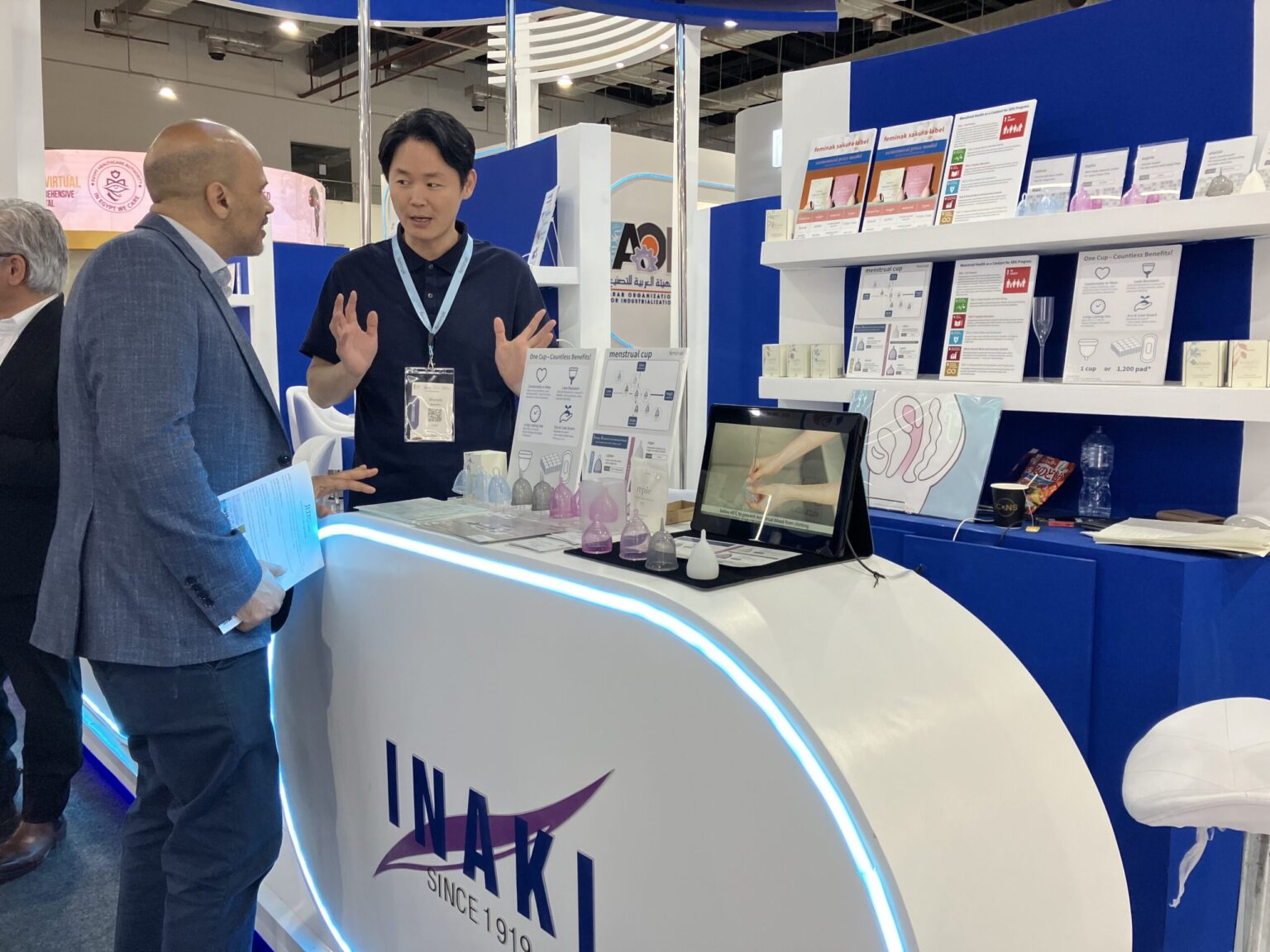 100年企業のゴムノイナキがアフリカ最大級の医療見本市に出展！日本発の月経カップが注目を集める - Africa Quest.com