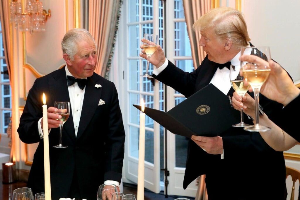 トランプは、英国の国家訪問中に国会に演説する機会を否定した」