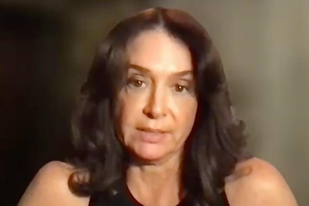 エプスタインの元モデルガールフレンドは、不名誉な金融者であり、性犯罪者はかつてトランプとの「親友」だったと主張しています。 「彼らは非常に近く、彼らは良くなかった」とモデルは言った