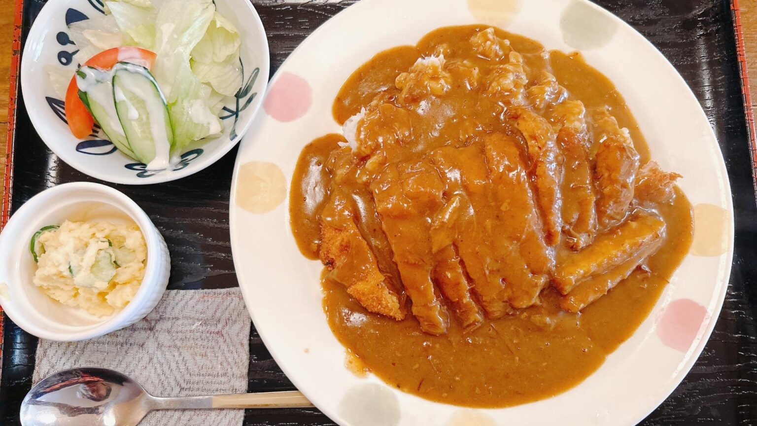 【京都市中京区】錦市場近くの穴場！長年愛される食堂の絶品カツカレー（みやこ） - エキスパート - Yahoo!ニュース
