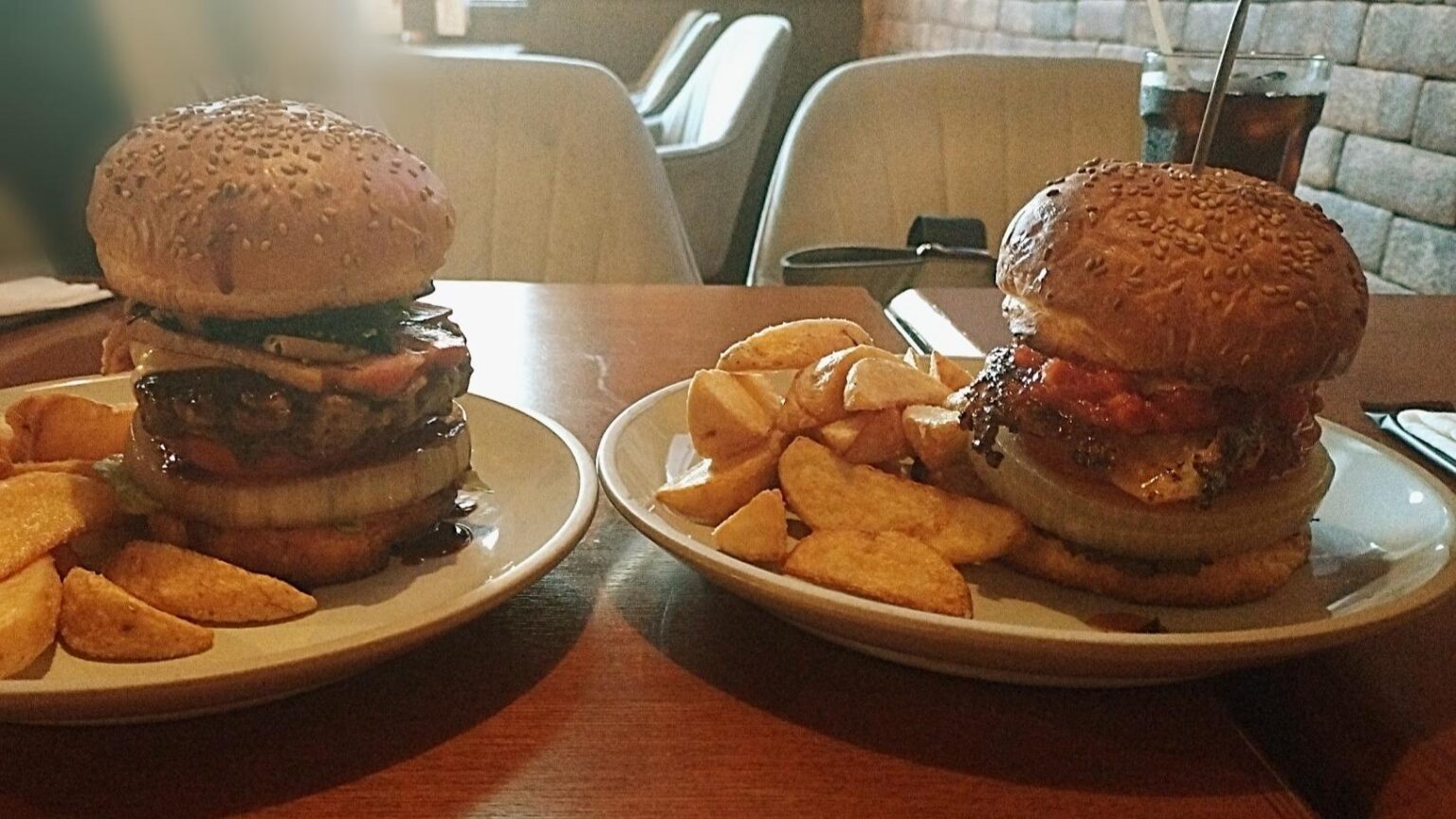 【名古屋市西区】ハンバーガー好き必訪！再訪しても驚きの連続「パブリック ハウス カーム」で体感（カイン） - エキスパート