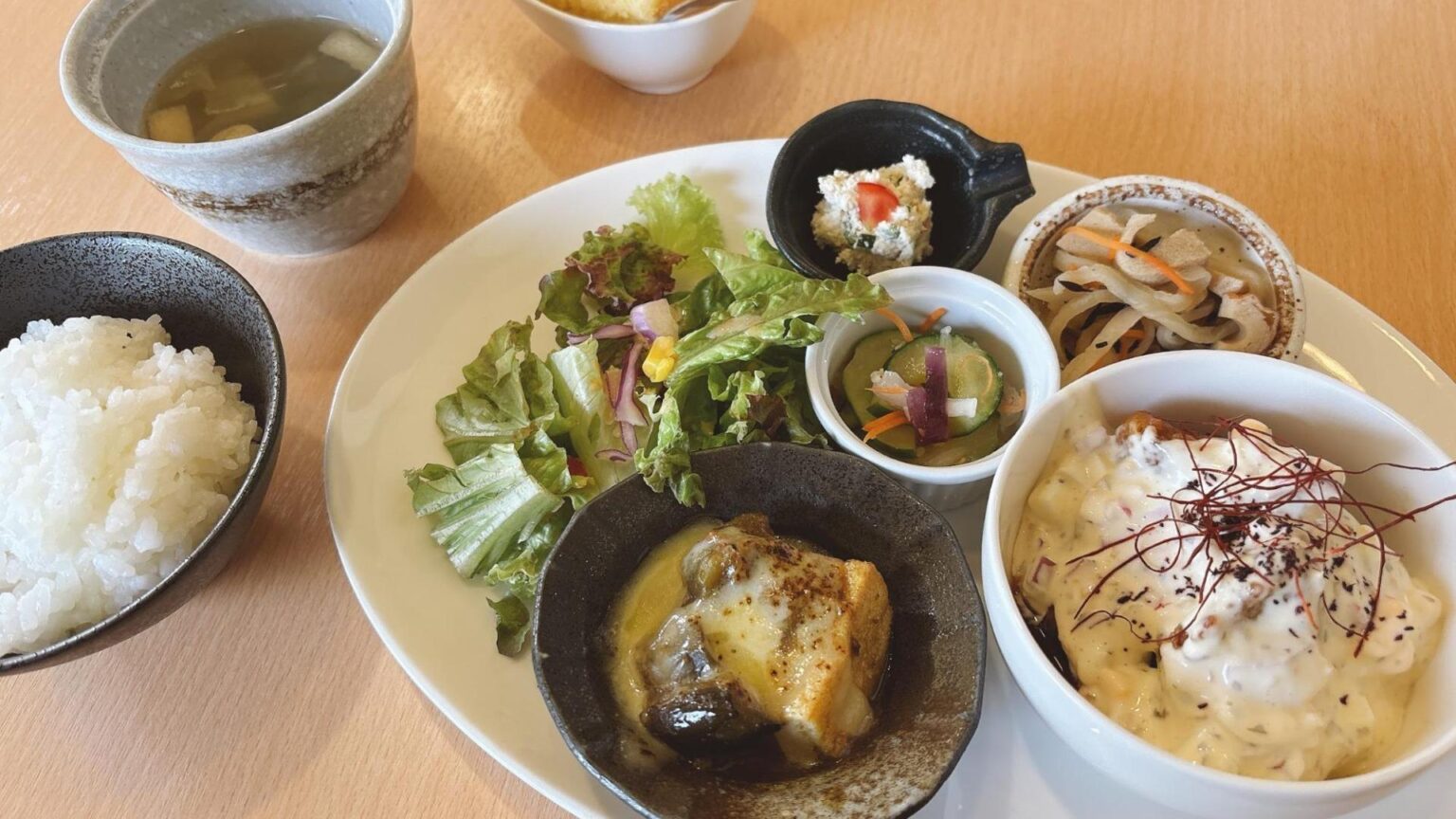 【高松市】野菜いっぱいのおしゃれな日替わりランチ♪モーニングからカフェタイムまで楽しめる人気カフェ（鈴木広子） - エキスパート - Yahoo!ニュース