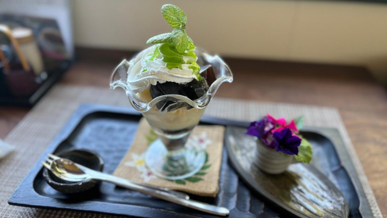 【高松市】自然に包まれて味わう静かなカフェ時間♪隠れ家カフェの珈琲ゼリーパフェ（鈴木広子） - エキスパート - Yahoo!ニュース
