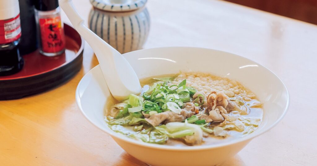 結婚を機に移住する人も！和歌山県・すさみ町の「喫茶店、パン屋、ラーメン」を巡る（FRaU編集部） | FRaU the Earth