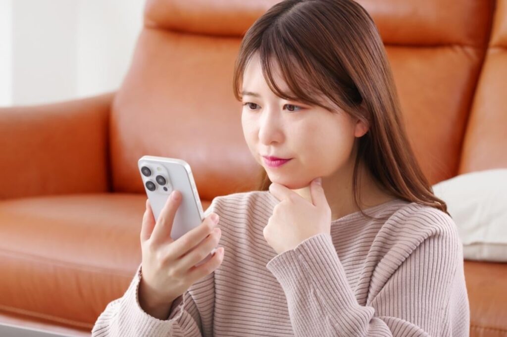 婚活で「年収320万円」の男性と交際中。「ぜいたく嫌い・貯金多め」とのことだけど、共働き“世帯年収800万円”なら問題ない？ 平均年収・支出をあわせて確認（ファイナンシャルフィールド）