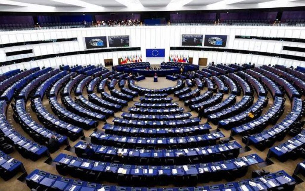 欧州議会、アルバニアに関する報告書を採択：改革とEU加盟を支持 - ガゼタ・エクスプレス