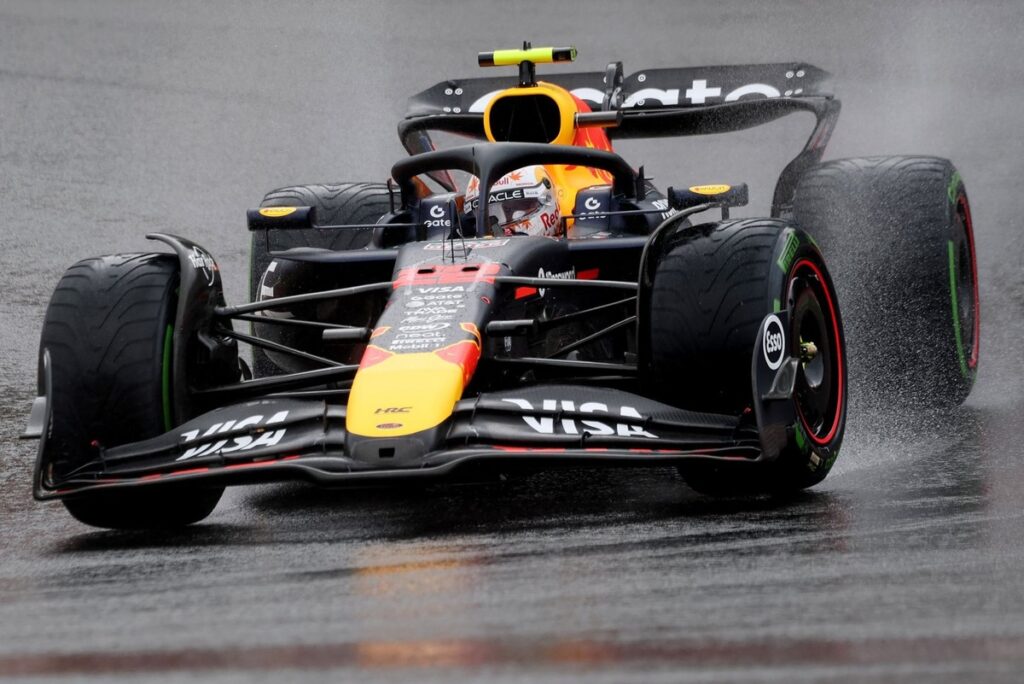 F1分析|レッドブルのあまりにも痛い伝達ミス。角田裕毅、ピットストップ”1周遅れ”で失ったのは約12秒 – motorsport.com 日本版|モータースポーツ情報サイト F1分析|レッドブルのあまりにも痛い伝達ミス。角田裕毅、ピットストップ”1周遅れ”で失ったのは約12秒 - motorsport.com 日本版|モータースポーツ情報サイト