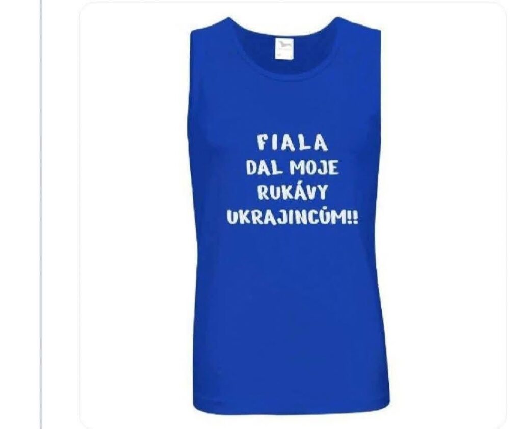 生命大学を卒業するための新しいTシャツ