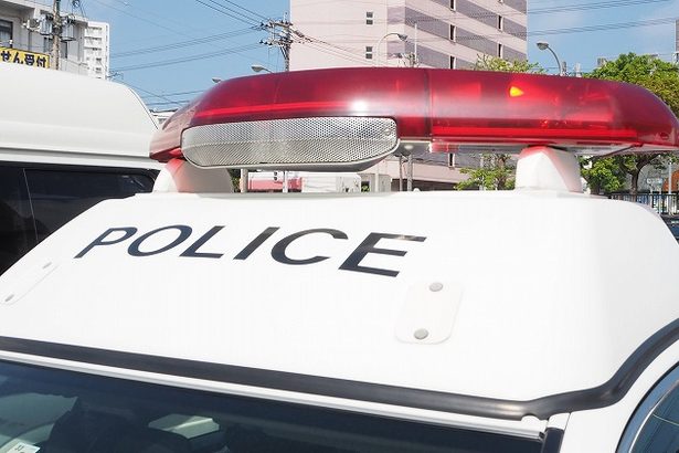 タクシー降りた後、ひかれる　搬送も死亡　宜野座　沖縄