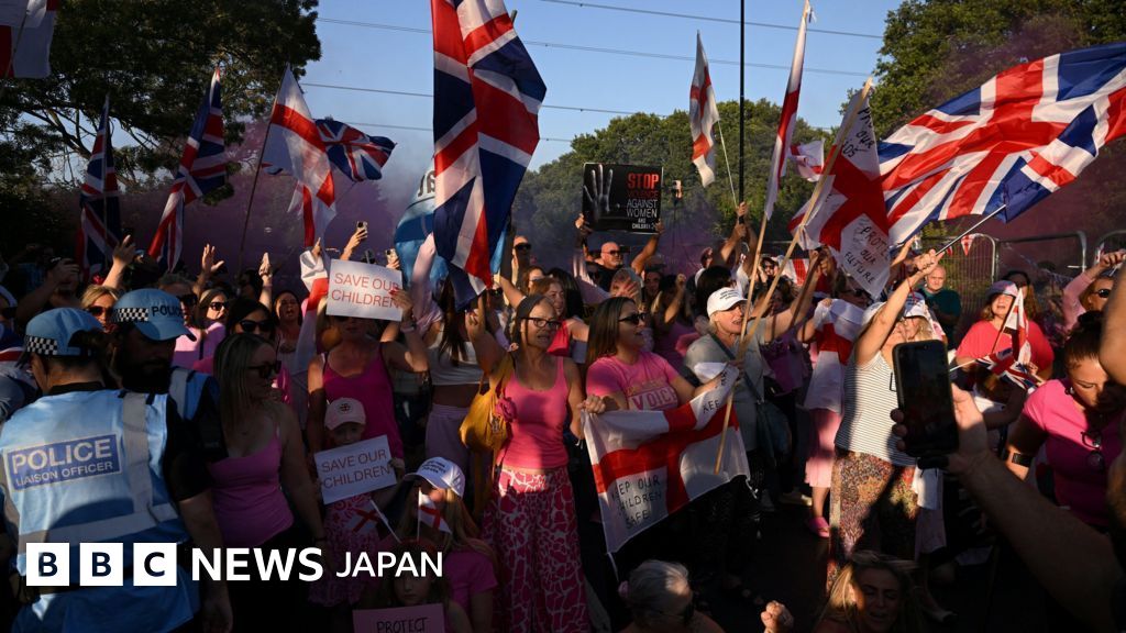 英で難民申請者のホテル収容に住民の抗議続く　政府は制度改革を検討 - BBCニュース