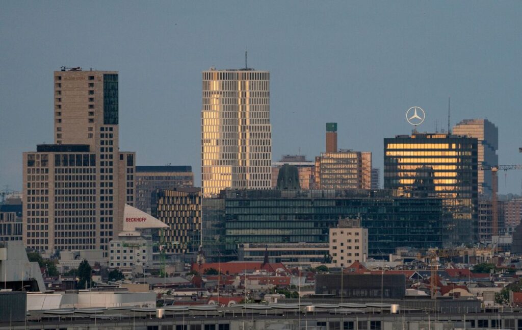 ドイツ企業の見通し、８月は予想外の改善－2022年以来の高水準に - Bloomberg