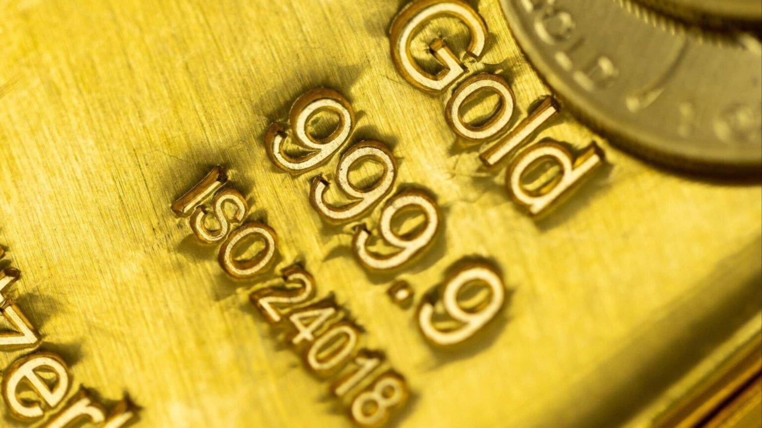 私たちは、洗練されたハブスイスに打撃を与える関税で1キロの金のバーにヒットします