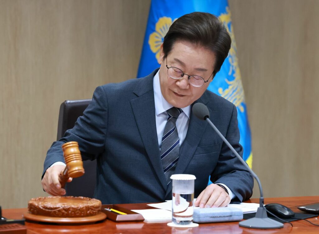 北の「放射性廃水」流出疑惑を静観の李在明政権に韓国民の不信、「日本の原発処理水には〈核テロだ〉と叫んだのに」(1/4) | JBpress (ジェイビープレス)