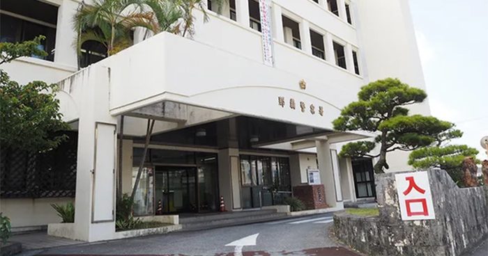 女性のスカート内、スマホで盗撮未遂容疑　台湾籍の男逮捕　那覇署　沖縄 - 琉球新報デジタル