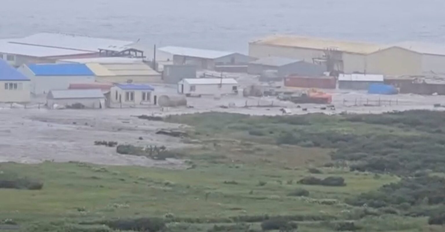 ロシア原潜基地、カムチャツカ地震で被害＝米報道 | ロイター