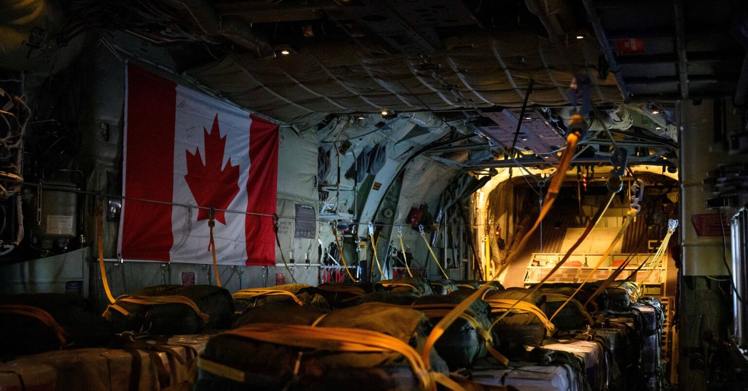 カナダ、ガザに援助物資を投下　イスラエルの国際法違反を非難 | ロイター
